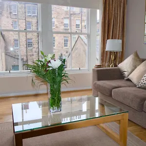 rose-street-flat.edinburghhotelsuk.org/